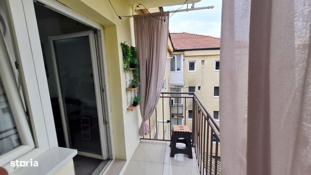 Apartament 3 camere 60 mp decomandat zona centrala