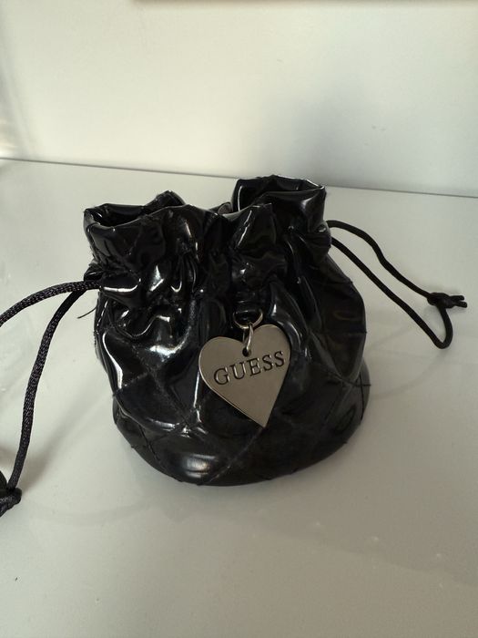 Козметичен несесер Guess