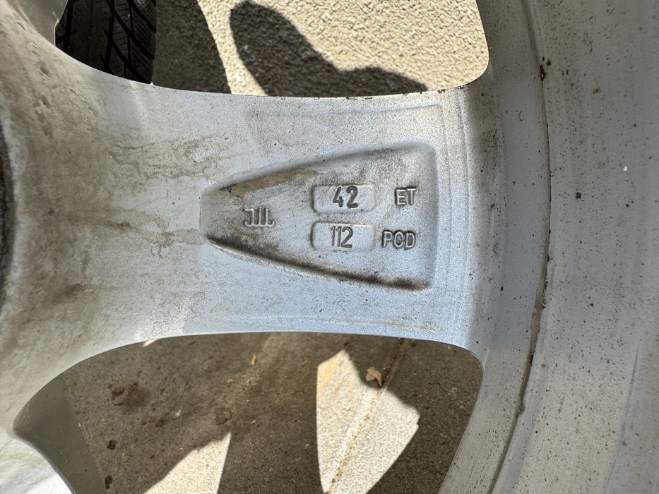Джанти Dezent със зимни гуми 5x112-17 225/50/17 Bridgestone