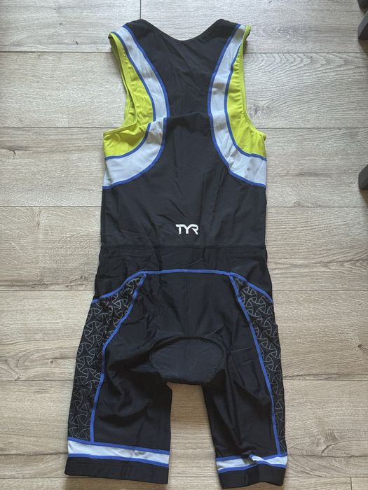 Trisuit TYR, costum triathlon,  purtat la 2 conpetitii