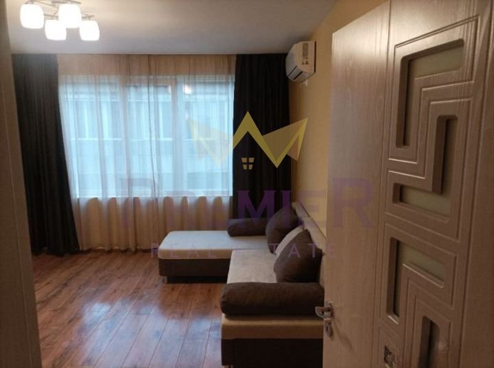 Дава се под наем Двустаен апартамент в Варна, Аспарухово - 59 кв.м за 438.6 € - Снимка #1