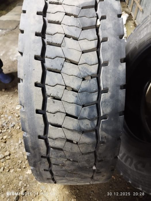 Продам шины безкамерные.