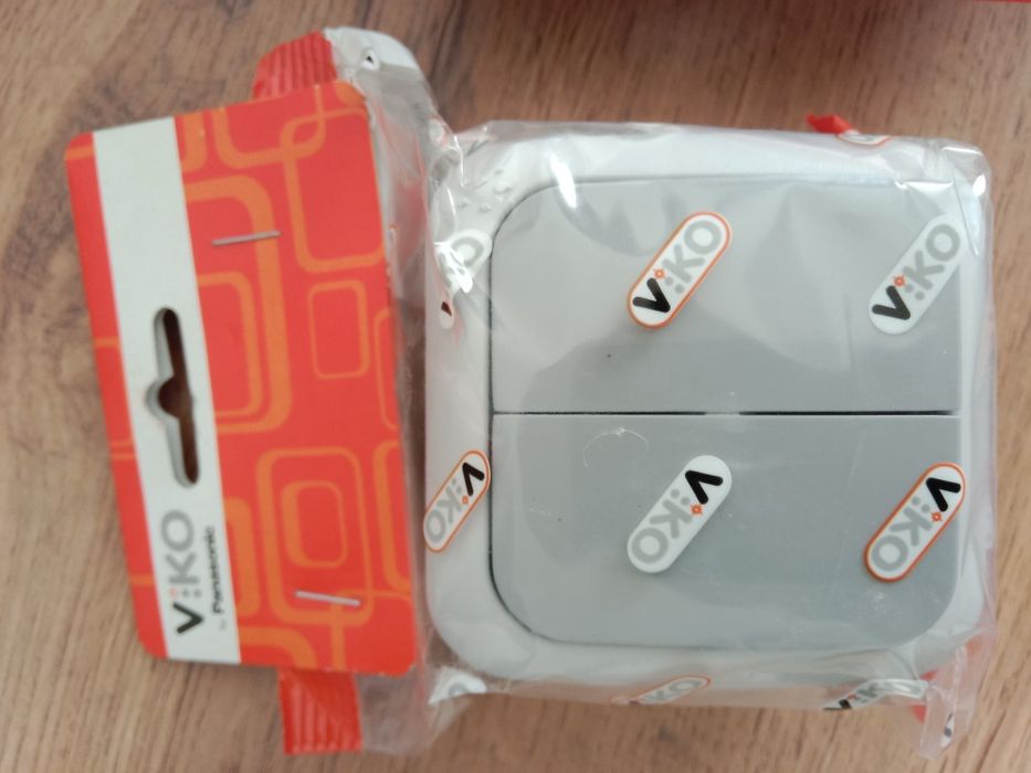 Розетки, выключатели, распределители.