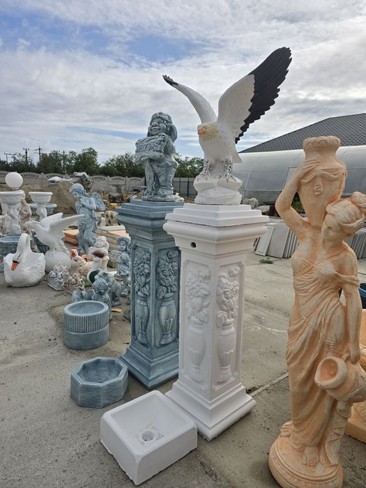 Vultur din beton/ornamente stalpi gard