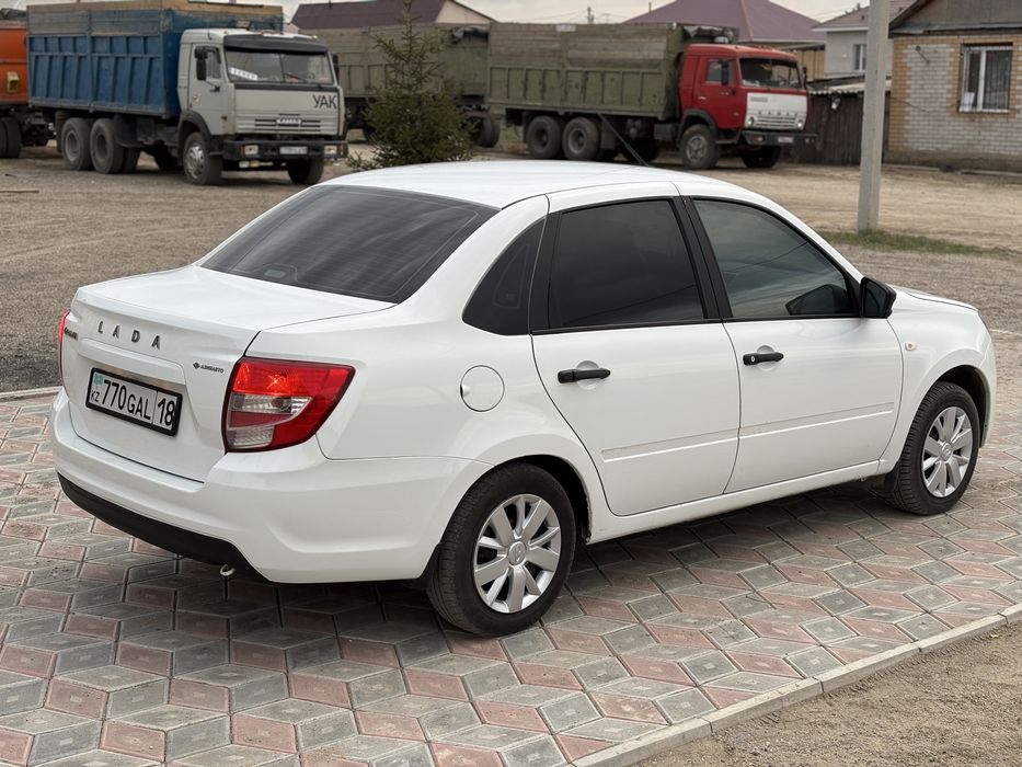 Lada Granta FL 2019 год Гранта ФЛ