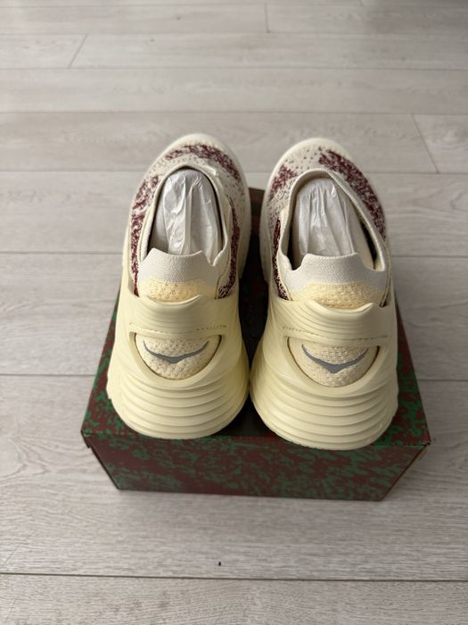 Hoka u restore chukka farzameh
