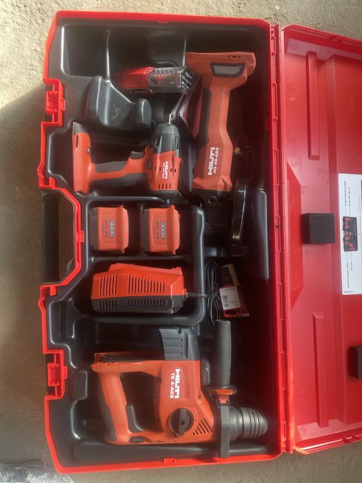 Set profesional de scule Hilti – 3 scule + 2 acumulatori + încărcător + valiză