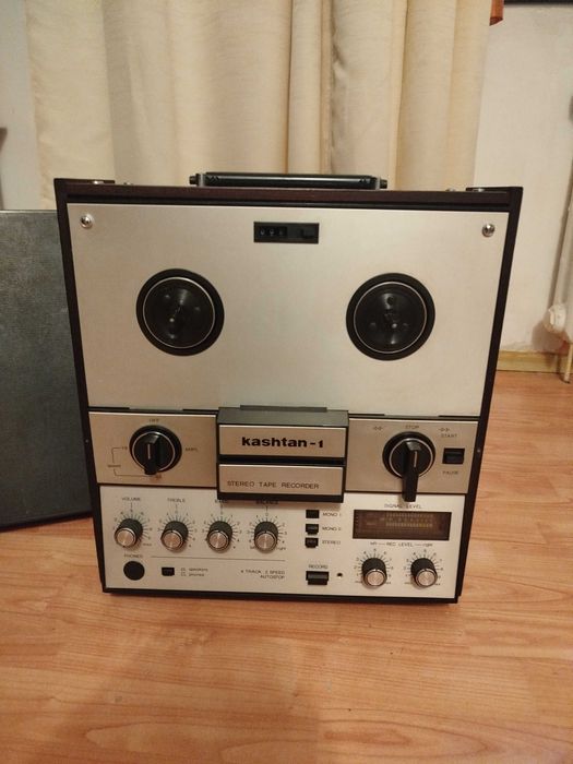 Magnetofon kasthan1