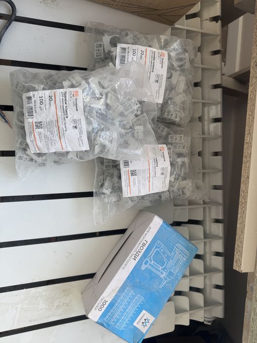 Крепежная клипса для труб d20