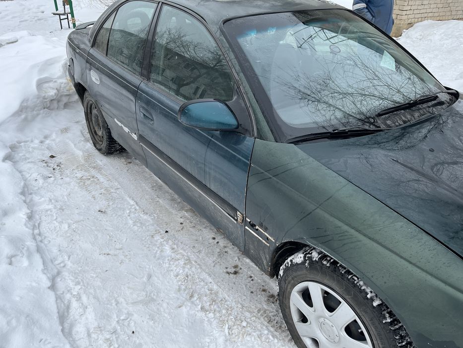 Продам машину.