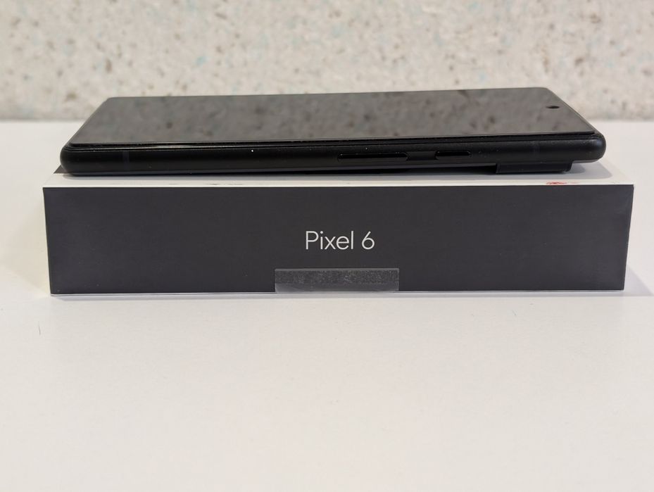 Google Pixel 6 128GB (Stormy Black) - пълен комплект с кутия + аксесоари в ТОП състояние!