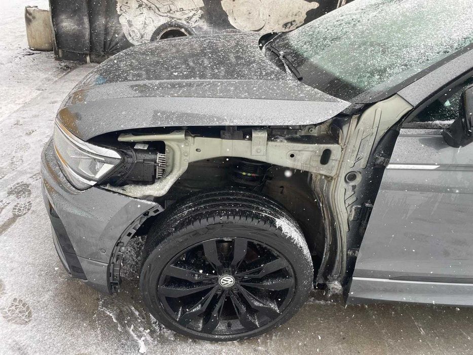 dezmembrez vw tiguan R-line 2019/bara fata tiguan/far tiguan