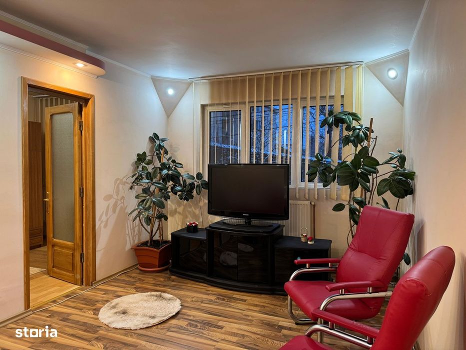 Campina - ultracentral - ap 2 cam/mobilat - 350 Euro/luna