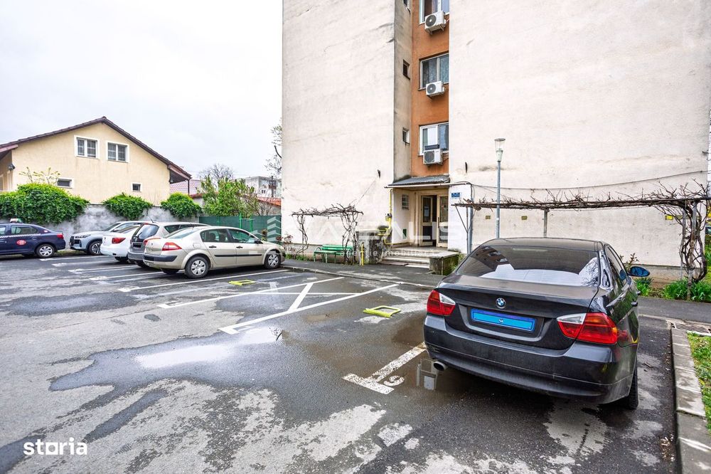 Apartament spatios 3 camere in Cartier Aurel Vlaicu