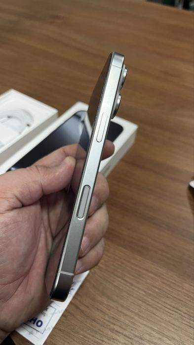 Айфон 16 про 256 белый