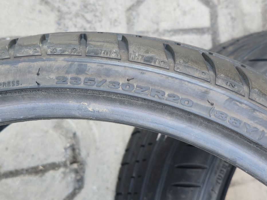 235 30 20 Hankook