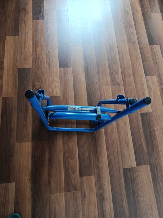 Troller pliabil din oțel, pentru cărat bagaje, stare foarte bună