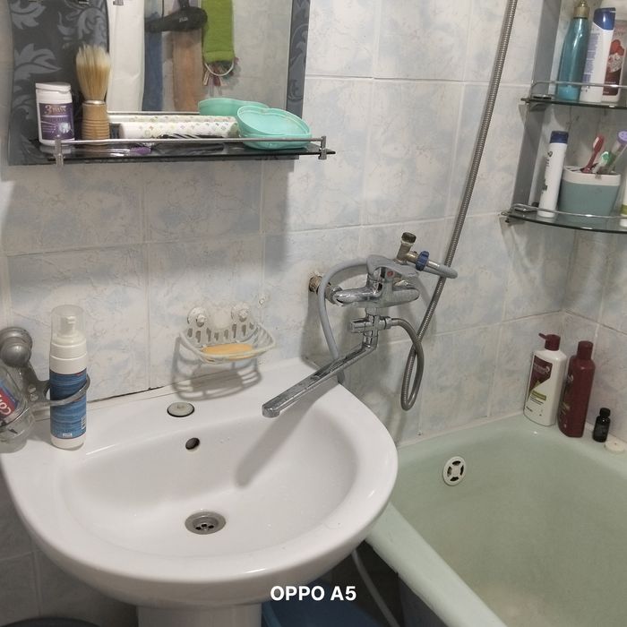 Продам  2х комн квартиру