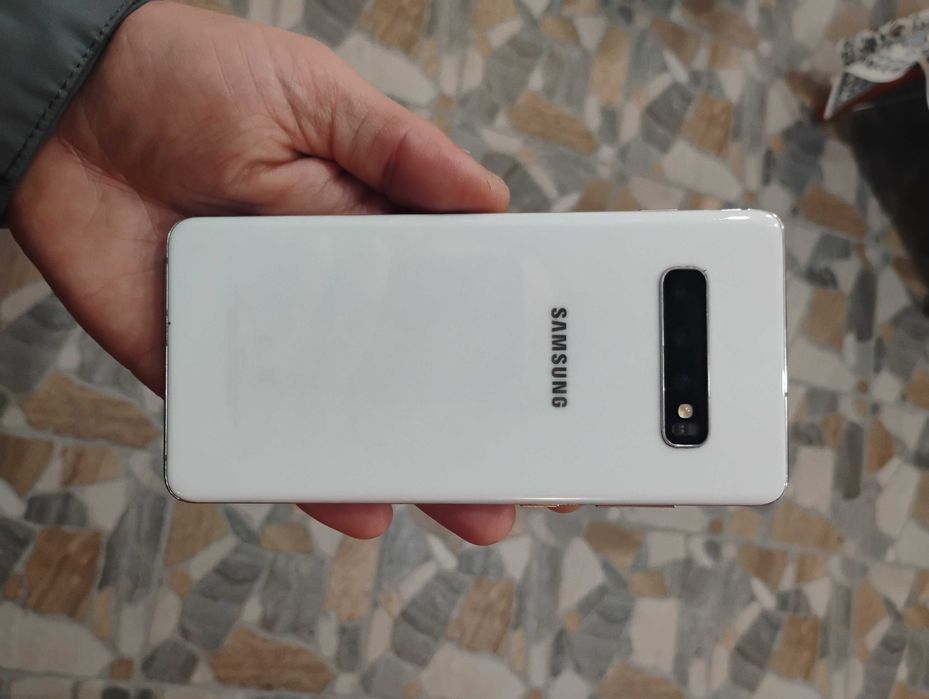 Samsung galaxy S10+ 512GB