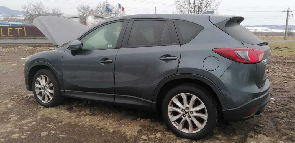 Dezmembrez Mazda CX5 2.2D 4x4 auto 2012