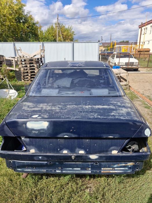 Продам Mersedes W124 на разбор полностью