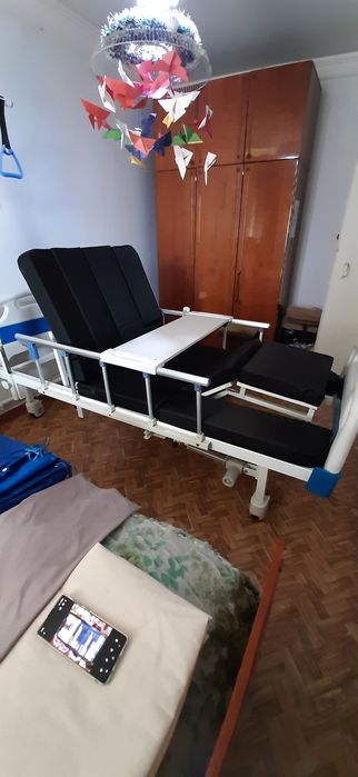 Продаеться многофункциональная электрическая медицинская кровать