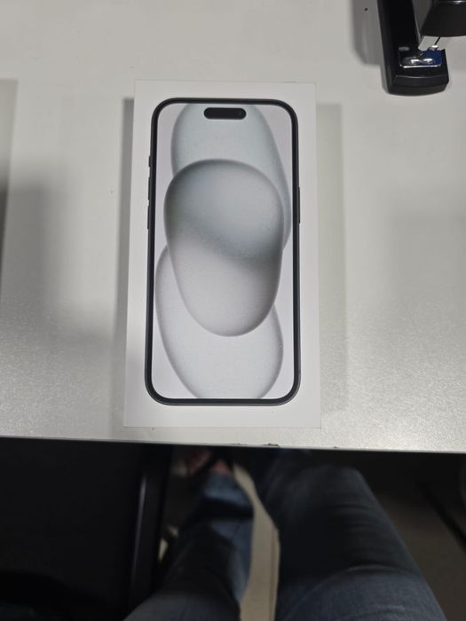 Iphone 15 черный