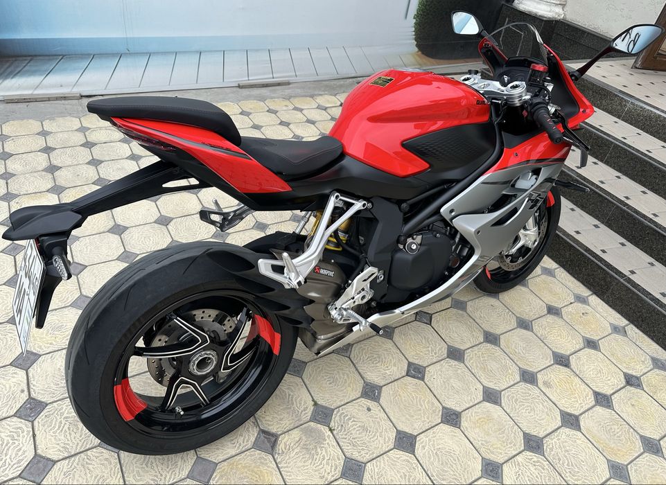 QJ moto 921 RR. 2024 yil