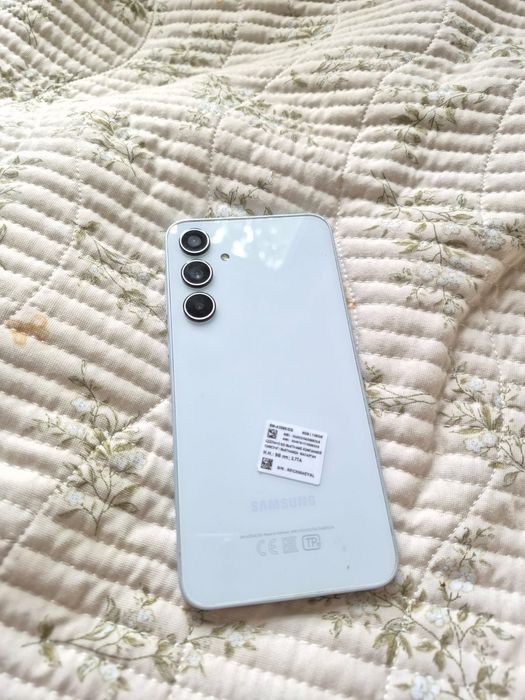 Продам Galaxy A35 5G 8/128gb