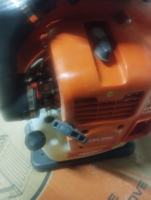 Ветродуй бензиновый.