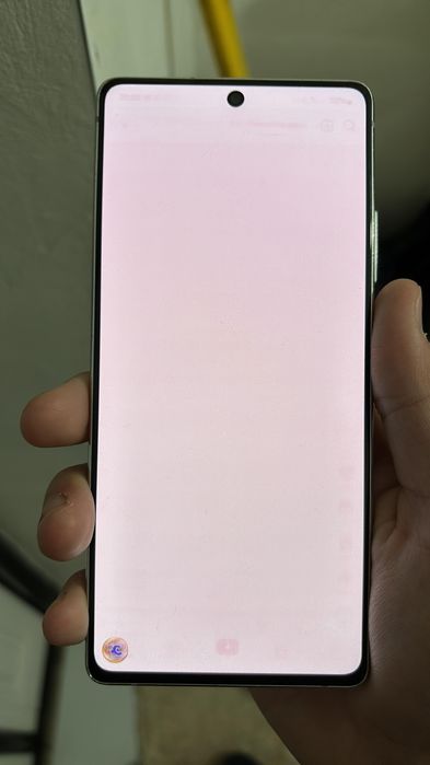 В продаже телефон Samsung s 10 lite