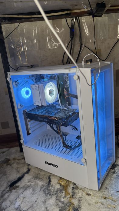 Продается кейс компа