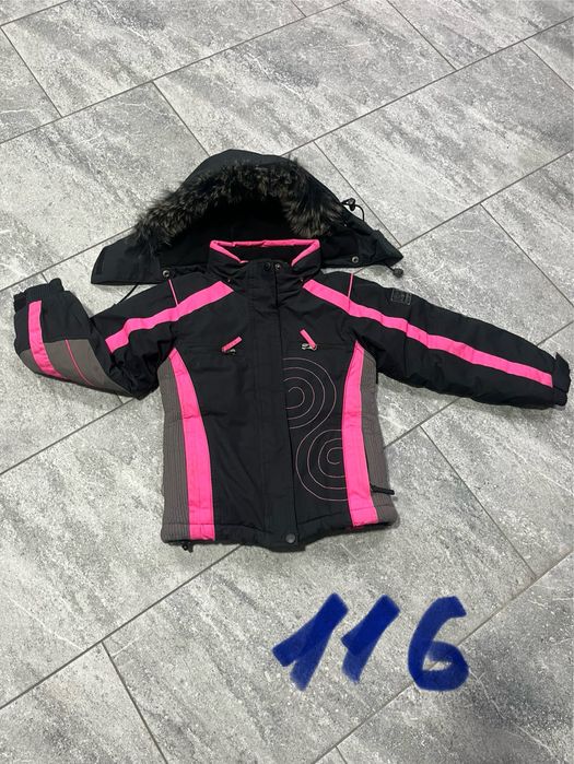 Пальто и куртки девочковые