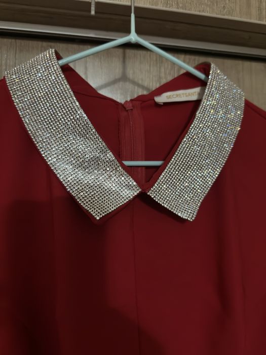 Платье нарядное с блеском на Новый год))