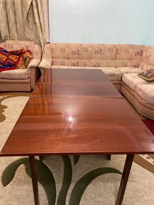 Продаётся раскладной стол