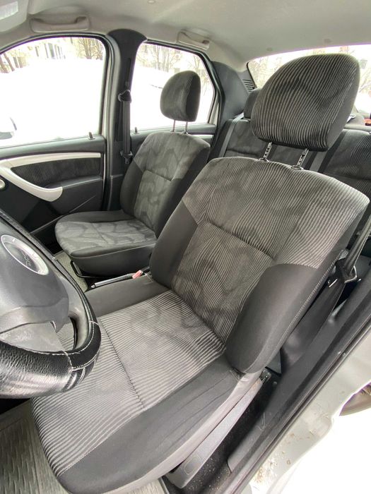 Dacia Logan 1 Facelift 1.5 DCI - 2009