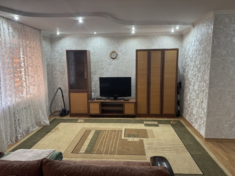 Продается 2-комнатная квартира в центре