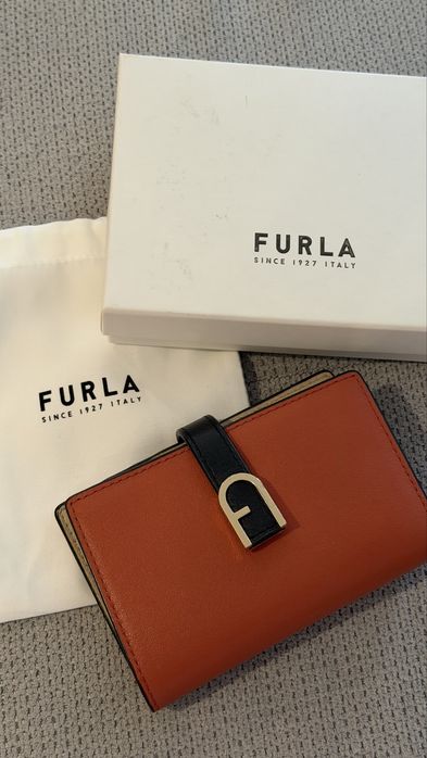 Портмоне Furla много запазено