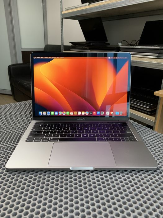 MacBook Pro 13 2018. Диск 512gb.