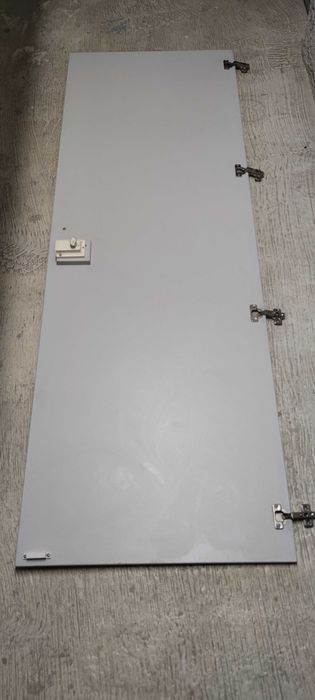 Usa din PAL cu balamale, dimensiune 190 x 65 cm