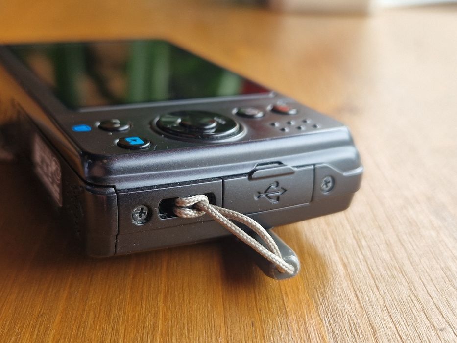 CASIO QV R-300, без забележка, работи перфектно