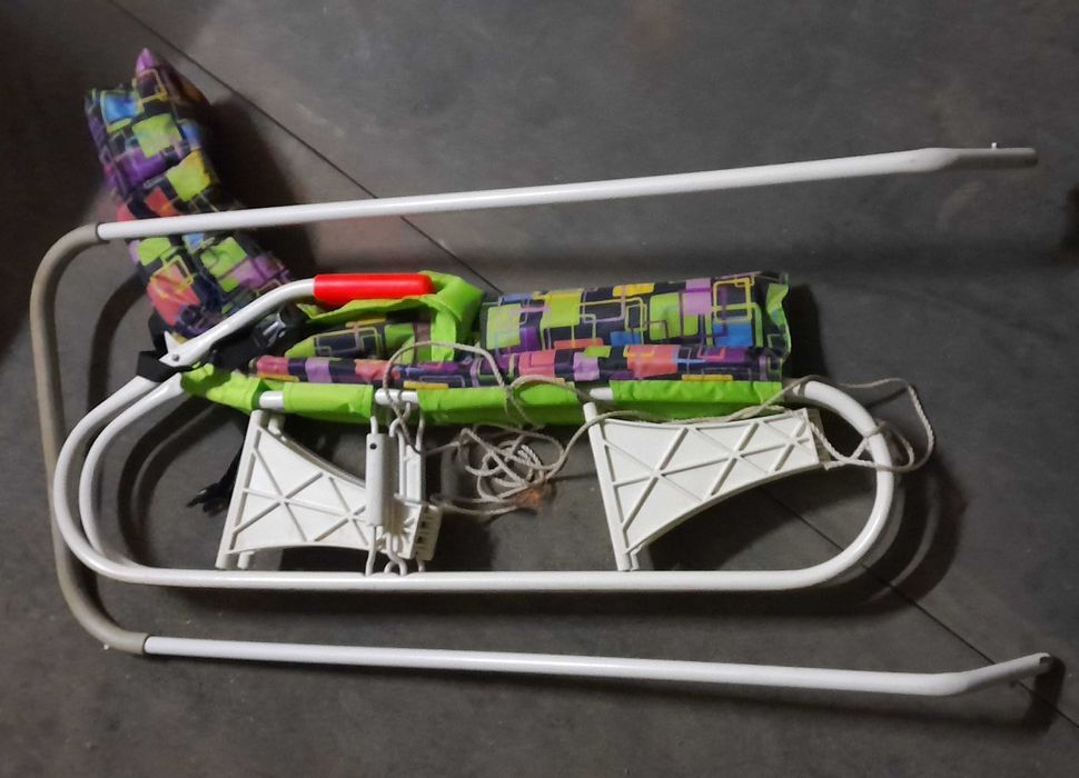 Продам детские санки.