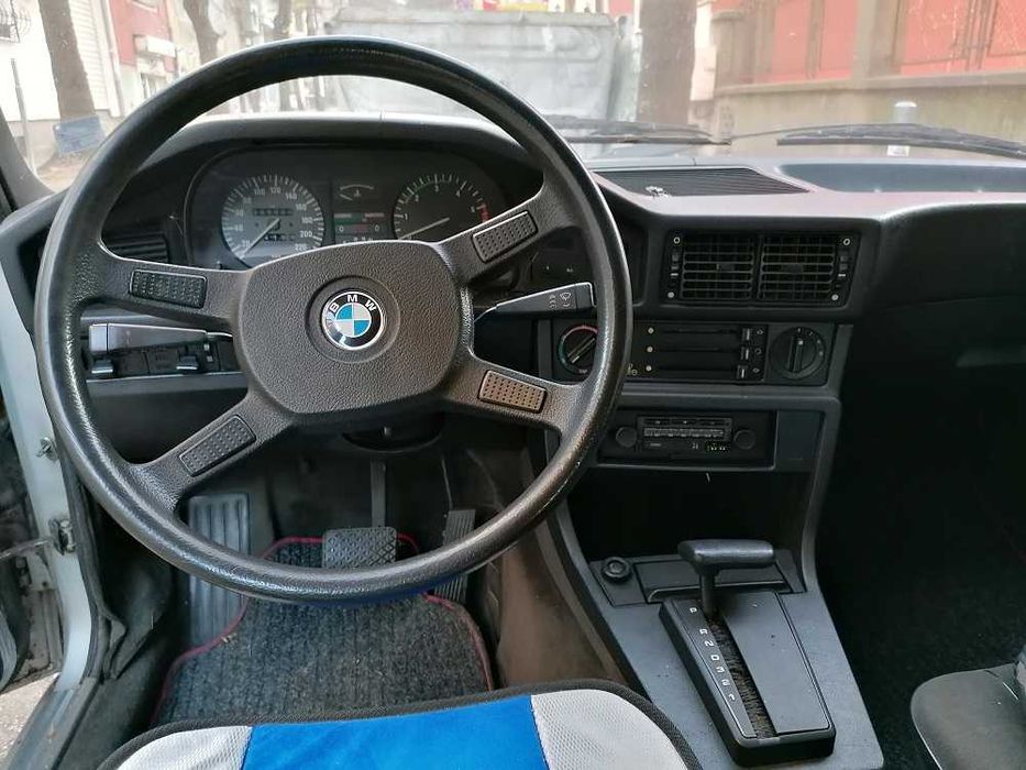BMW 524tdа E28, 1983г, цялата кола за части, 2000лв. Намира се в София