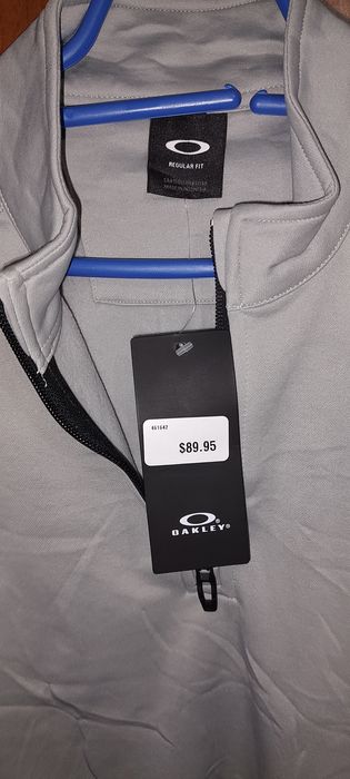 Bluza fleece   Oakley  de Barbati Marimea M
Oakley