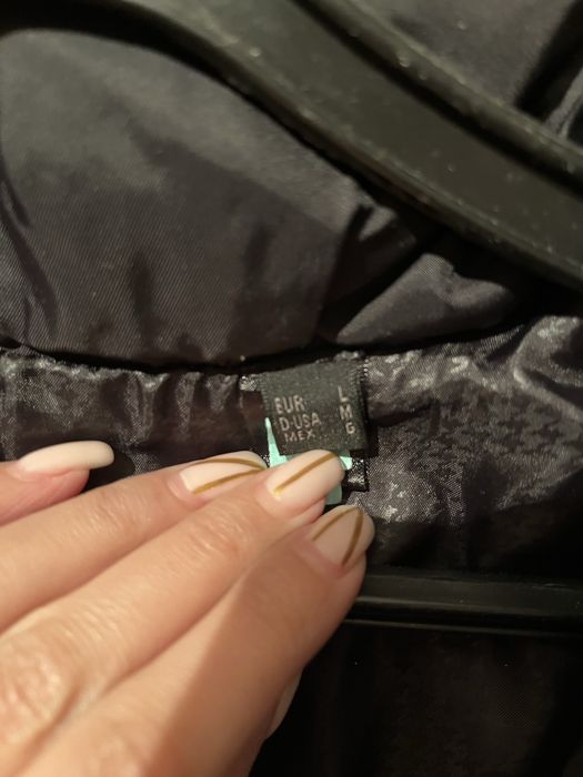 Пуховик  размер L от Бренда Mango