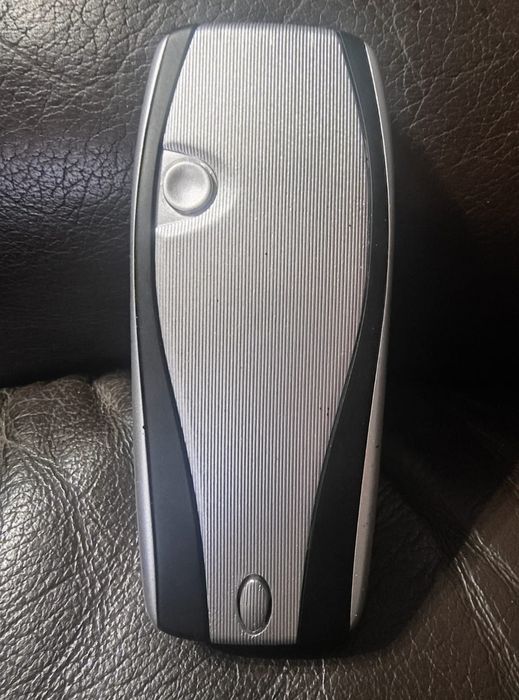 Nokia 3310 ( decodat, carcasă nouă)