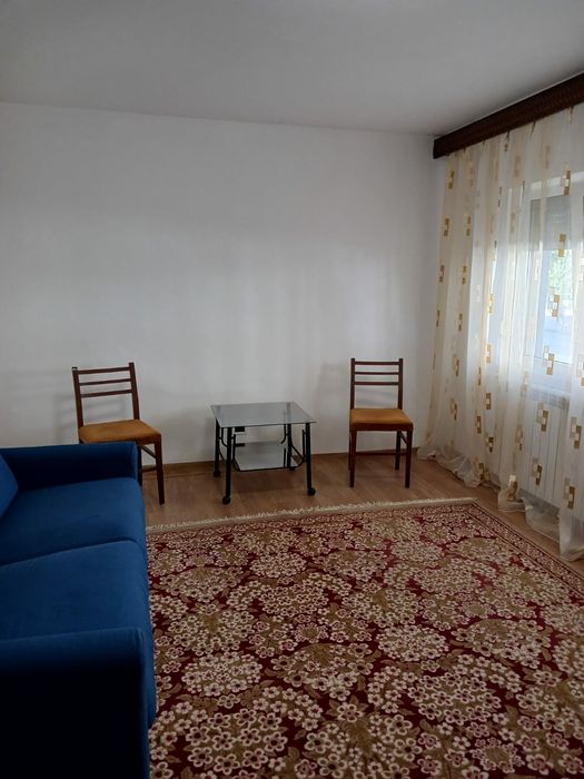 Închiriez apartament cu doua camere  pe strada Cuza Vodă în Roman
