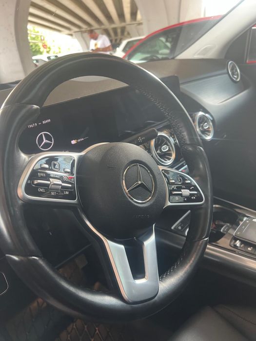 De vanzare masina bine intretinuta sa schimb cu Audi q 5 dupa anul2019