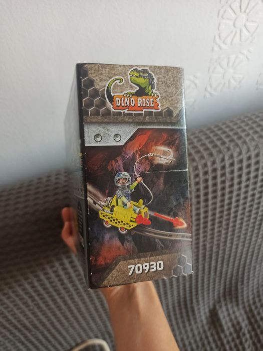 Playmobil комплект/ Playmo 70238 и Dino rise 70930