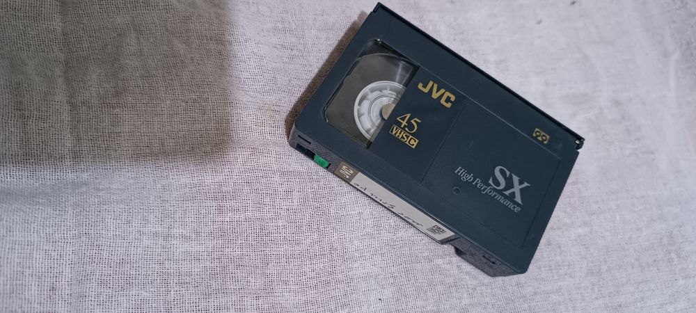 Видеокамера JVC в хорошем состоянии!